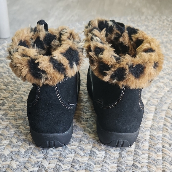 Sporto Waterproof Animal‎ Print Black and Tan Women's Boots - Picture 3 of 6